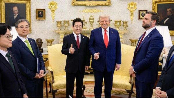 【韓国大統領、国防費増額をトランプ政権に約束】 - Sputnik 日本
