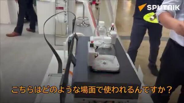🛄「たけびし」が開発した搬送システムは、コイルと永久磁石を搭載し、電磁力を利用して荷物を移動させることが可能。ボトルや半導体チップの搬送などにニーズがあるとされる。 - Sputnik 日本