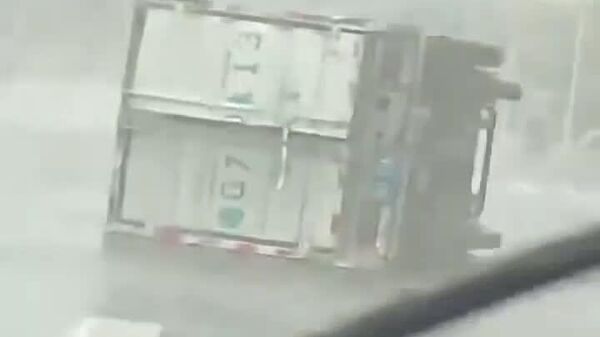 【台風が中国南部に上陸 車は横転、家屋も浸水】 - Sputnik 日本