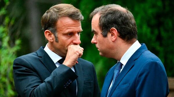 【マクロン大統領、辞任したばかりのルコルニュ氏を再び首相に任命】 - Sputnik 日本