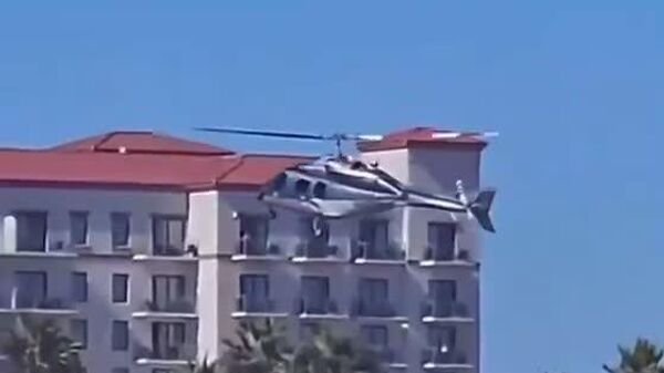 【米ロサンゼルス郊外の海岸付近でヘリコプターが墜落】 - Sputnik 日本