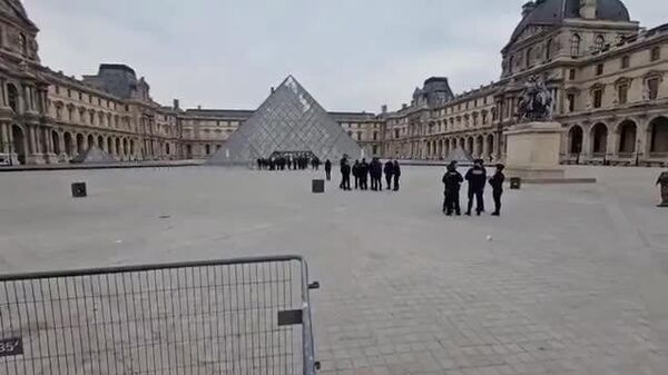 【仏パリのルーブル美術館で強盗】 - Sputnik 日本