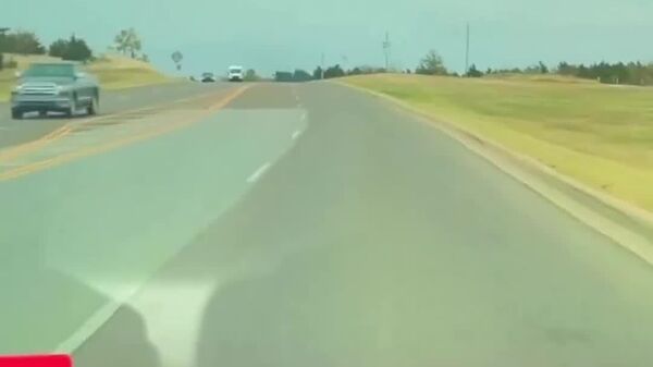 【危機一髪！ドライバーが軍用機との衝突回避 米国】 - Sputnik 日本