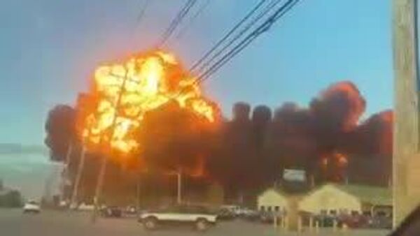 【米ケンタッキー州で貨物機が離陸直後に墜落】 - Sputnik 日本