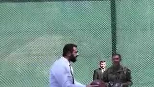 【アサド政権を打倒したシリア暫定大統領、米軍の司令官らとバスケを楽しむ】 - Sputnik 日本