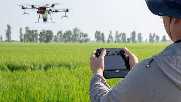 【自衛隊保有のドローン、国産比率は約3割 9月末時点で】 - Sputnik 日本