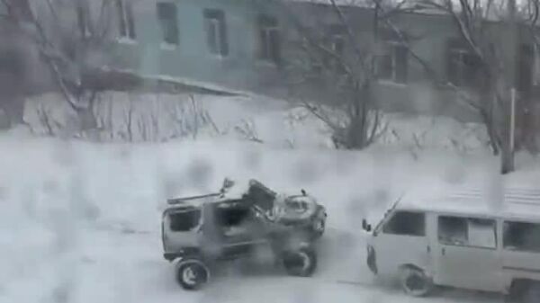 【カムチャツカ式「ドリフト」 アイスバーン状態で事故相次ぐ】 - Sputnik 日本