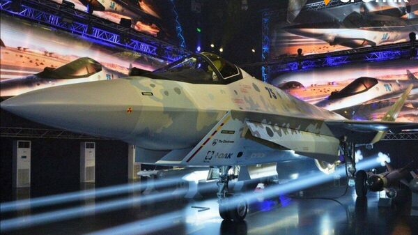 【ロシアの第5世代軽戦闘機Su75「チェックメイト」、初飛行は2026年初頭を予定】 - Sputnik 日本