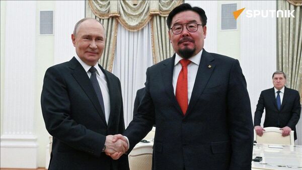 【プーチン大統領がモンゴル首相と会談、協力強化で合意】 - Sputnik 日本
