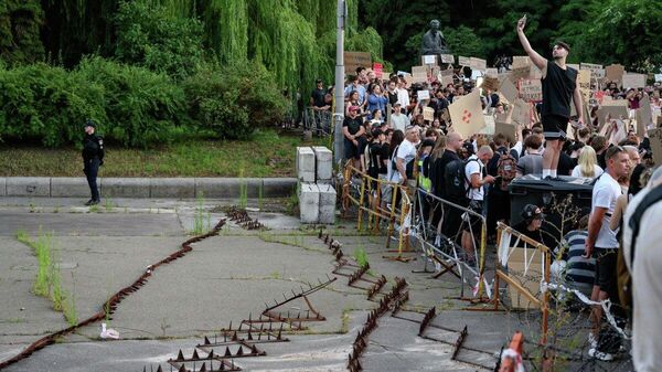 【政治的背景ーー汚職対策組織の独立をかけた戦い】（8/8） - Sputnik 日本