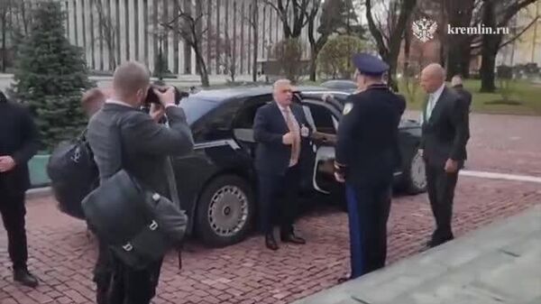 📽️ ハンガリーのオルバン首相がクレムリンに到着した。ロシアとハンガリーの協議がまもなく始まる見込み。 - Sputnik 日本