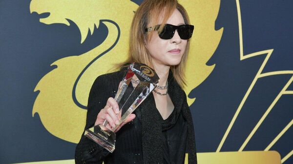 【YOSHIKI、香港高層マンション火災で1500万円寄付】 - Sputnik 日本