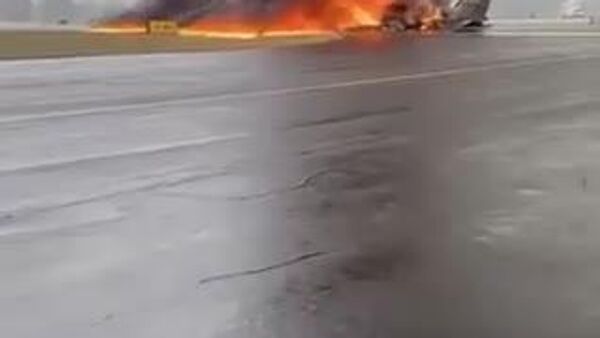 【米ステイツビル空港で飛行機が大破＝地元メディア】 - Sputnik 日本