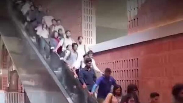 【これじゃ、遅刻者はゼロ】 - Sputnik 日本