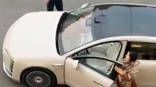 【中国の警備員、時代に置いて行かれる】 - Sputnik 日本