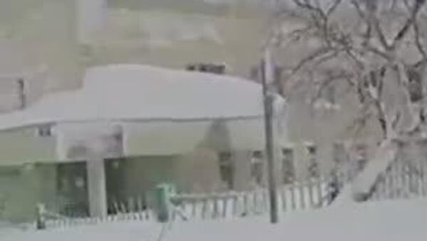 【大雪で道がふさがれても 救急隊員は命を救うため全力を尽くす】 - Sputnik 日本