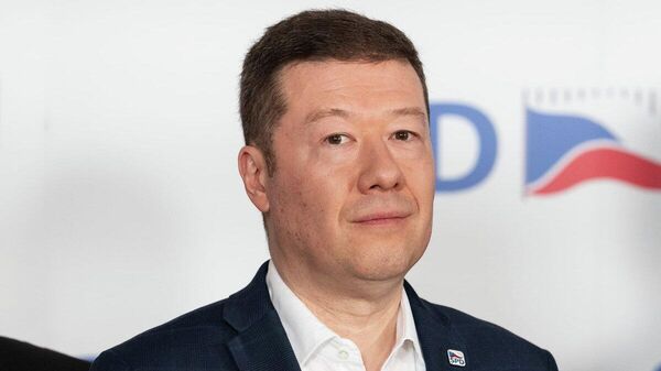 【チェコ下院議長がウクライナへの武器支援に反対、得するのは「金のトイレを設置する泥棒」】 - Sputnik 日本