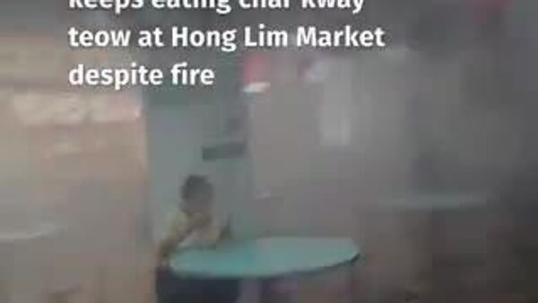 【避難より昼飯が先】 - Sputnik 日本