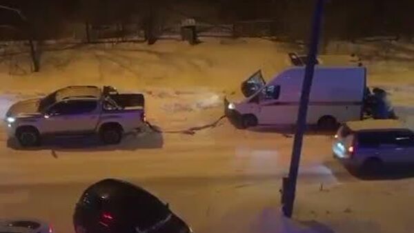 【救急車にもたまには助けが必要】 - Sputnik 日本