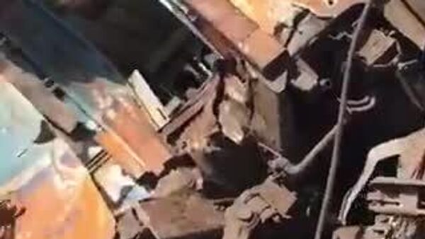 【クレーン倒壊で列車脱線 タイ】 - Sputnik 日本