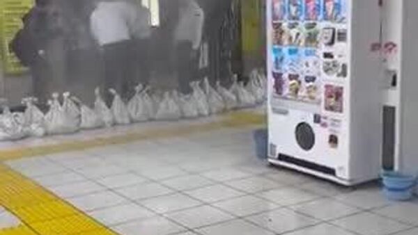 【東京メトロ・霞ケ関駅が水浸し 水道管トラブル？】 - Sputnik 日本