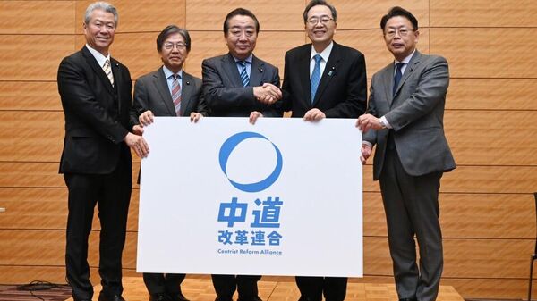 【支持率とリスク】(4/4) - Sputnik 日本