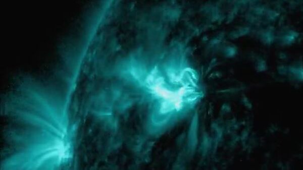 【太陽 M級フレアが3度発生 強度は最高レベルの1つ下】 - Sputnik 日本