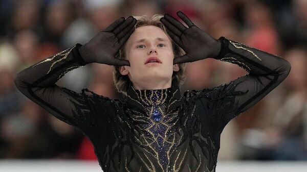 【ミラノ五輪 フィギュア男子SPはマリニン選手がトップ】 - Sputnik 日本