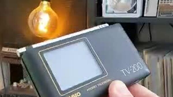 【80年代のポータブルテレビ！皆さんは持っていましたか？】 - Sputnik 日本