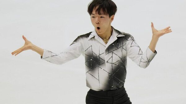 【ミラノ五輪、フィギュア男子 鍵山が銀、佐藤駿が銅】 - Sputnik 日本