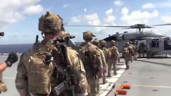 【米海軍、制裁違反の疑いで石油タンカーを拿捕】 - Sputnik 日本