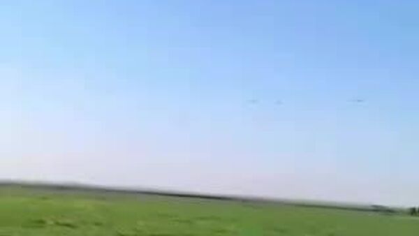 🎥 スプートニク通信員がイラン治安維持機関から入手した、米国＝イスラエルのミサイルの映像。ミサイルはイラク北部スレイマニヤ県の上空を横切り、イランの方角へ飛んでいる。 - Sputnik 日本