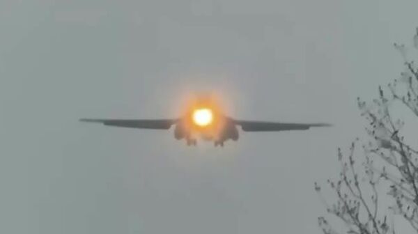 【米国のB-1爆撃機、英グロスターシャーの空軍基地に到着】 - Sputnik 日本