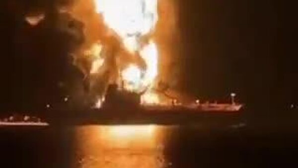 【ペルシャ湾で外国籍タンカー炎上】 - Sputnik 日本