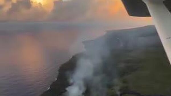 【インド洋に浮かぶレユニオン島の活火山 噴火1か月続く】 - Sputnik 日本