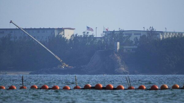 【辺野古沖転覆事故 生徒死亡の高校が会見 校長らが謝罪】 - Sputnik 日本