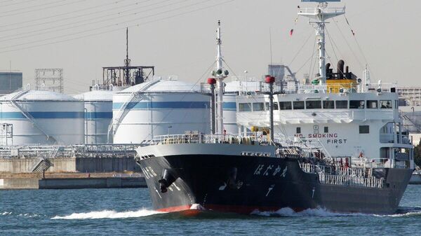 【日本がロシア産石油の輸入再開？ 各社は否定】 - Sputnik 日本