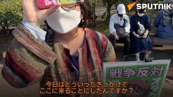 【「排外主義を止めて」 28日、議事堂前で「オタクによる反戦デモ」】(3/3) - Sputnik 日本