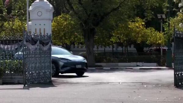 【タイ首相、自家用EVで出勤 省エネアピール】 - Sputnik 日本