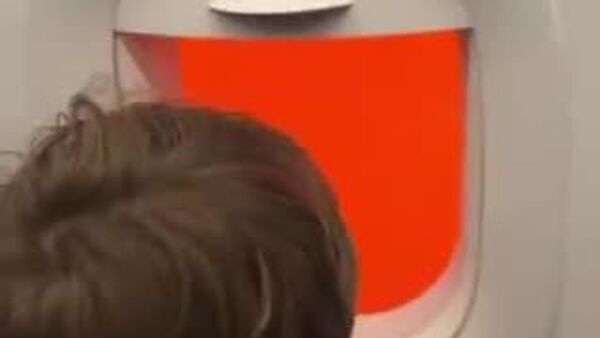 【サハラ砂漠の砂塵がギリシャに到達、飛行機から見える空までも赤に染まる】 - Sputnik 日本