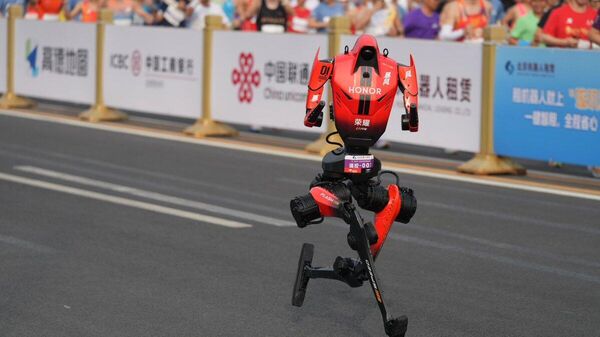 【北京でロボット・ハーフマラソンが開催、1位は48分で完走】 - Sputnik 日本