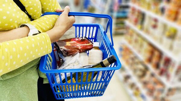 【食料品の値上げ6割減も 中東影響で夏以降値上げラッシュか】 - Sputnik 日本
