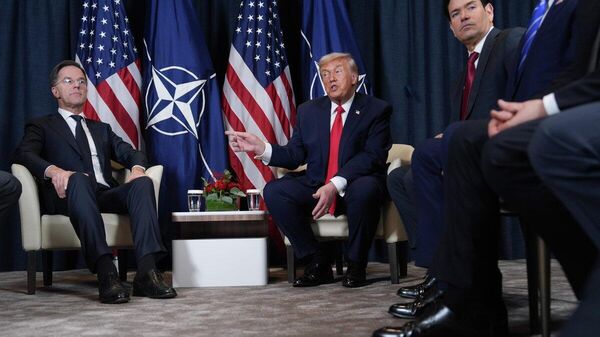 【ルビオ長官のNATO発言 米国による欧州防衛の終焉を指す＝専門家】 欧州の安全を米国が保証する関係は徐々に過去の産物となり、代わりに互恵と軍事・政治の各コストの区分に基づく新たな体系が出現する。欧米国際法協会エジプト支部会員のモハメド・メフラン博士はこうした見解を表した。 - Sputnik 日本