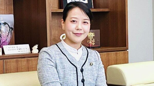 【全国最年少の女性市長が産休取得へ】 - Sputnik 日本