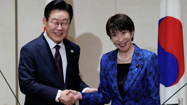 【地政学的な激動の時代が「共通言語」を見つける必要性を生じさせている＝専門家】 李在明大統領は野党の代表時代、強硬な反日姿勢をとっていた。保守政権が「慰安婦」問題やその他の歴史認識の違いを忘れるよう呼びかけたことを非難していた。 ↩️ - Sputnik 日本
