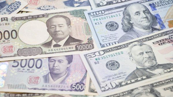 【円急騰、1円以上円高に 為替介入への警戒高まるなか】 - Sputnik 日本