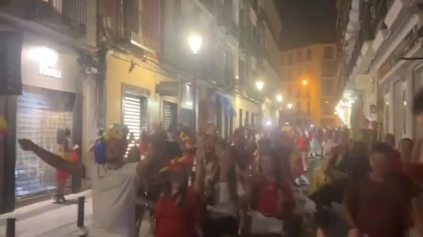 【スペインがW杯優勝 マドリードの街が歓喜に包まれる】 - Sputnik 日本