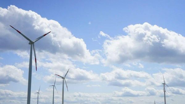【北海道・風力発電所の事業権譲渡を装い2億円詐取か、3人が逮捕】 - Sputnik 日本