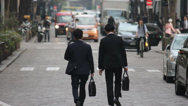 【ホワハラ（ホワイトハラスメント）】（2/5） - Sputnik 日本