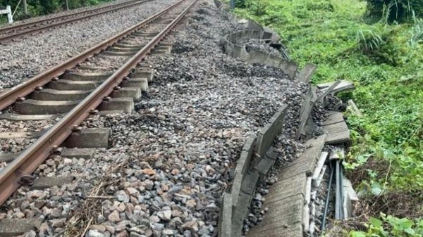 【千葉で記録的大雨、死者6人に 停電や鉄道運休など影響続く】 - Sputnik 日本